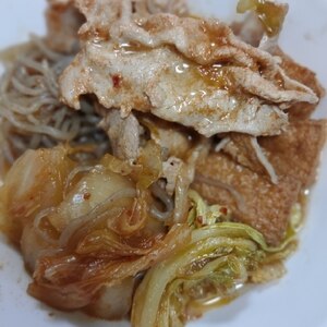 ピリ辛で温まろ◎スンドゥブ（豆腐のキムチ煮）